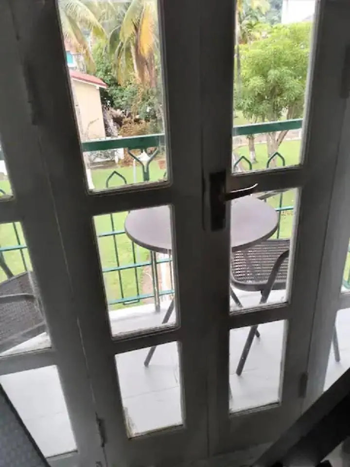 Apartment By The Beach Sleeps 4 奥乔里奥斯 0*,  牙买加